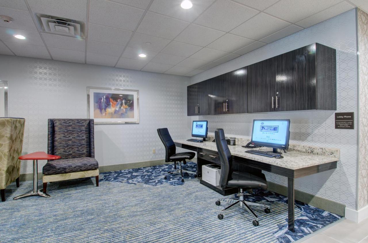 Hampton Inn & Suites Boston/Stoughton Eksteriør billede